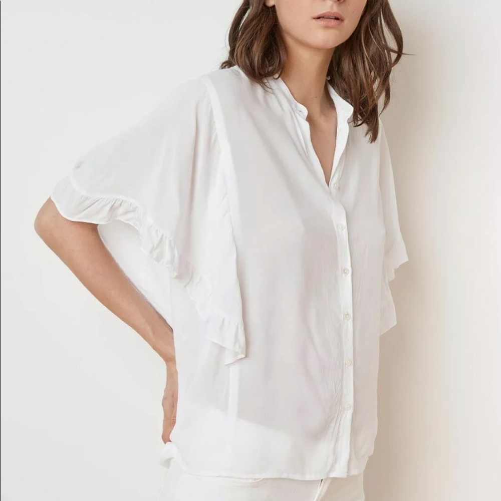 Excellent white blouse size S. Velvet by Graham and Spencer. 100% viscose